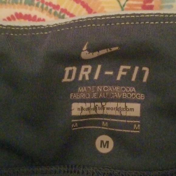 Nike shorts - Picture 2 of 2